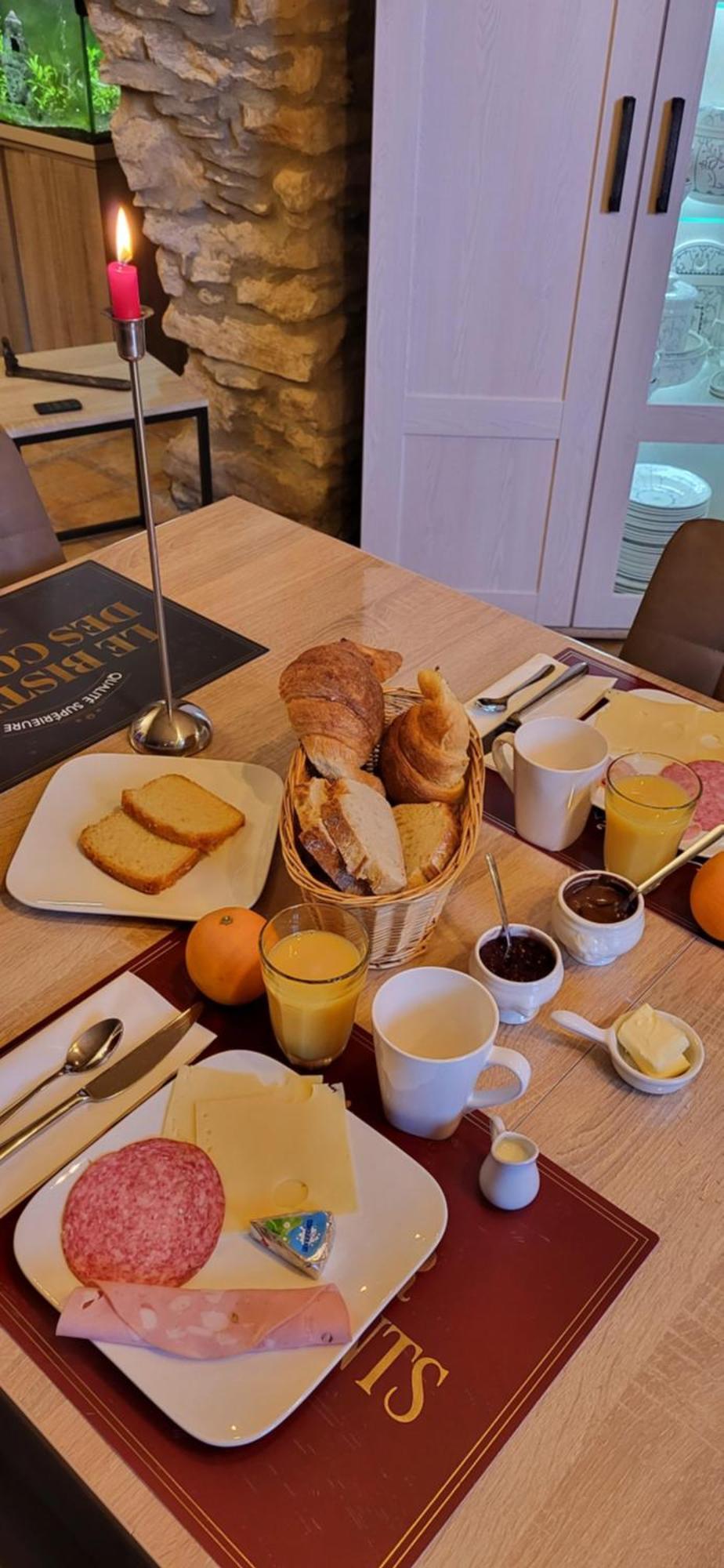 Bed and Breakfast La Maison Millesime La Caunette Exteriér fotografie